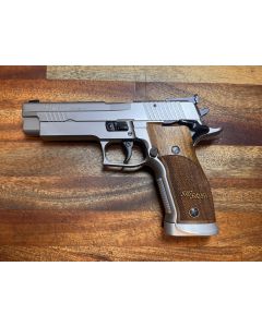 BEG SIG Sauer P226 X-Five 9x19 12,7cm R14510  Pris 15000 Kr